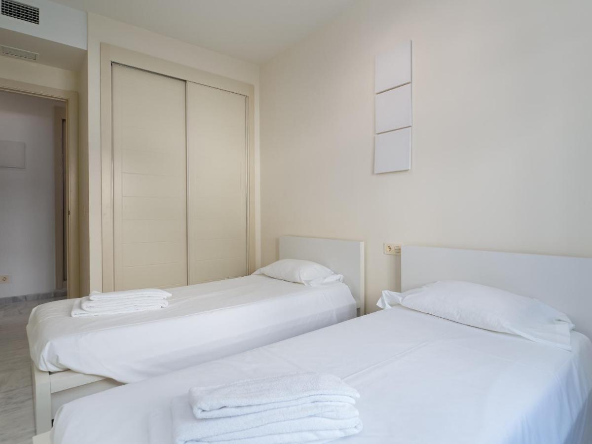 2051-New 3 Bedrooms On Golf เอสเตโปนา ภายนอก รูปภาพ